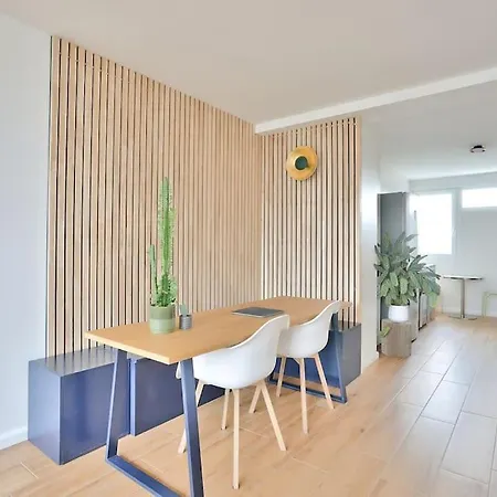 شقة Stunning 1br Flat On The Bois Blancs District